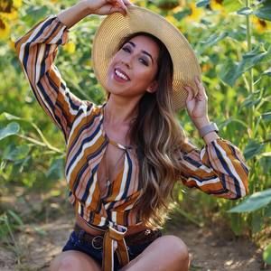 Meet your Posher, Lyndsie